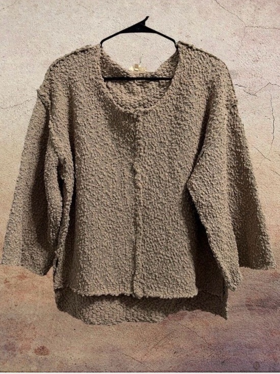 entro Sweaters - entro Chunky Knit Poncho Style Sweater in Taupe size M
